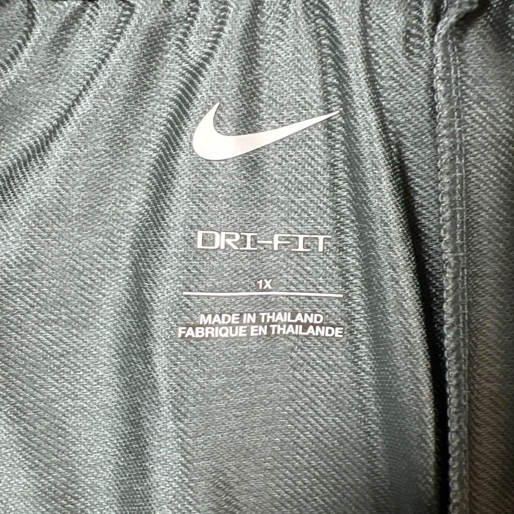 Nike Dri Fit Athletic Shorts Womens 1X Gray Swoosh Logo Moisture Wicking Running